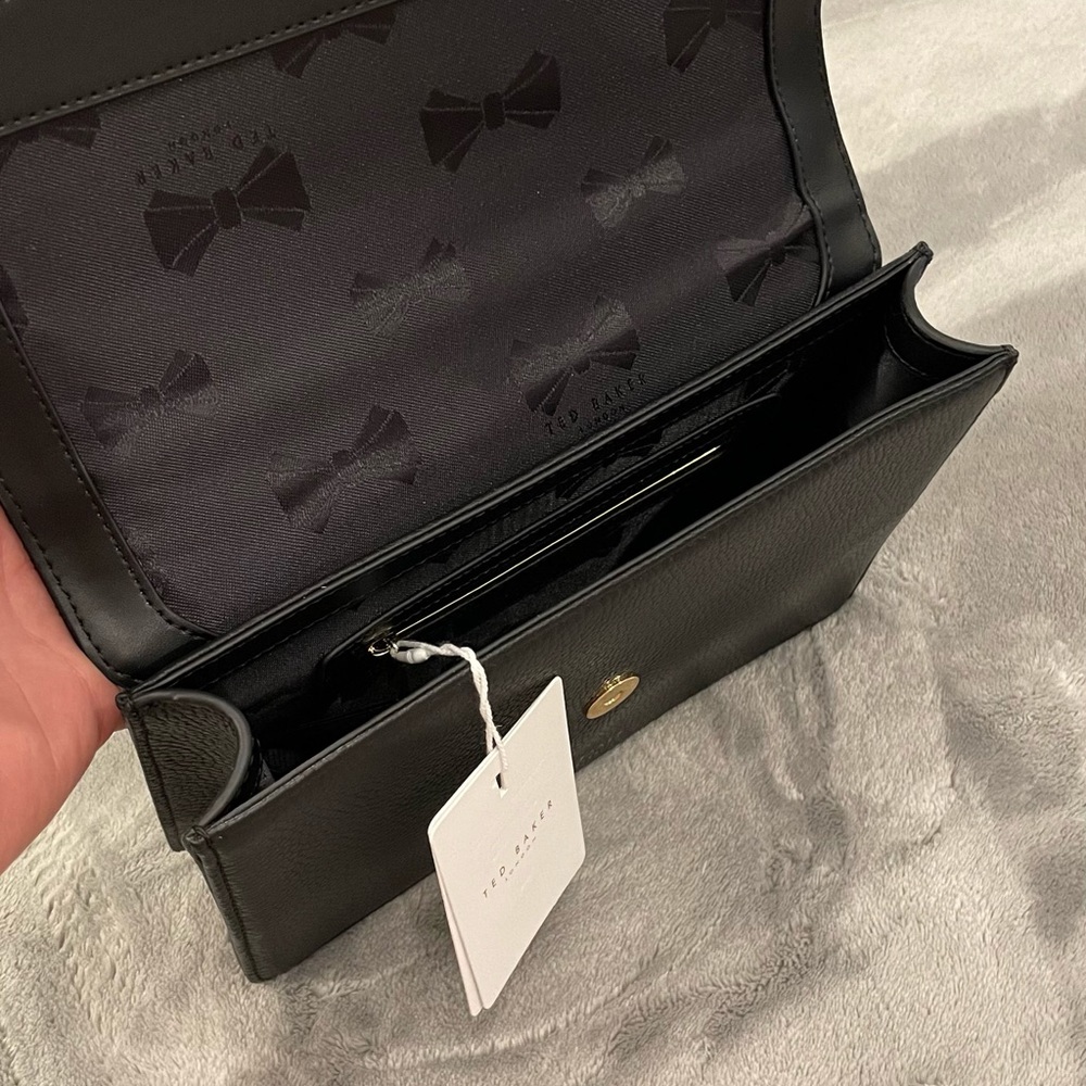 Ted baker black leather purse. Brand new, with a tag. - Picture 2 of 4